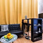 Gasthof Divinity's Reach - Old Town Center 4*
