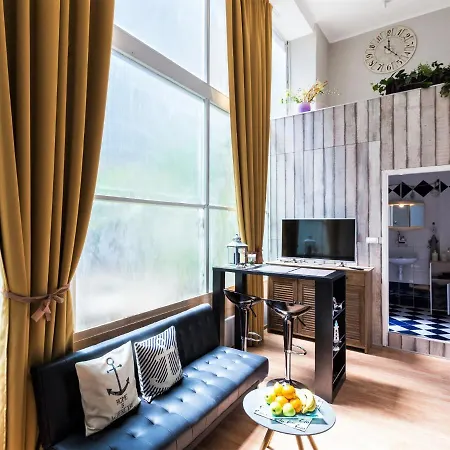 Divinity's Reach - Old Town Center 4* 자다르