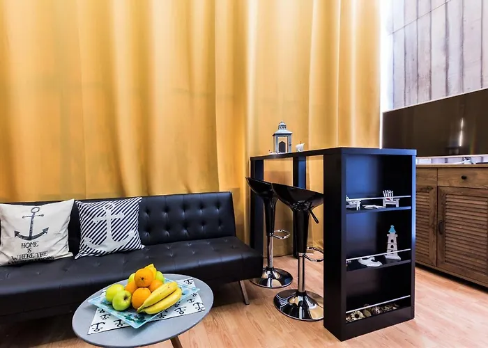 Gostinjska kuća Divinity's Reach - Old Town Center 4*