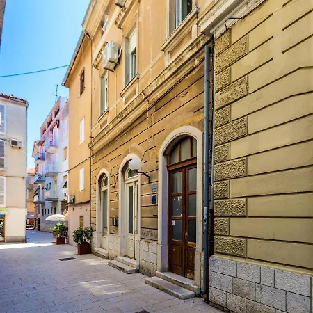 Divinity's Reach - Old Town Center Maison d'hôtes Zadar