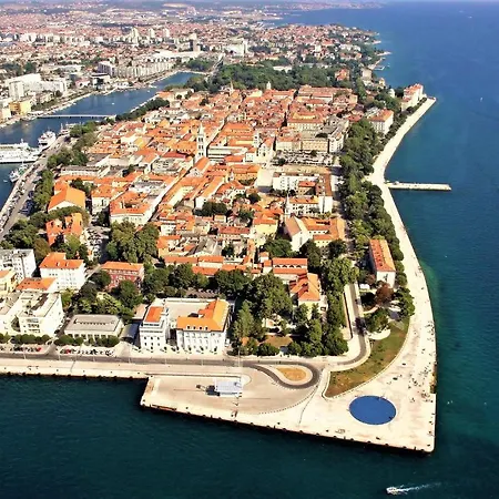 Maison d'hôtes Divinity's Reach - Old Town Center Zadar