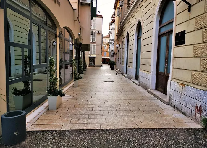 Gasthof Divinity's Reach - Old Town Center Zadar